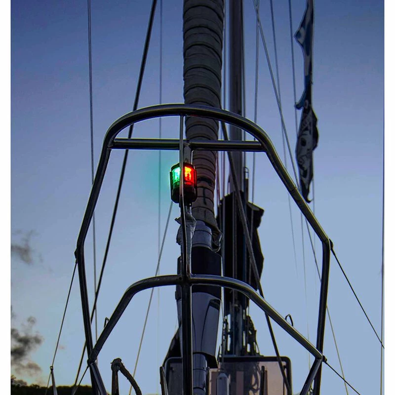 WEEMS & PLATH Navigation Lights OGM Series Q Collection Mast Mount LED Tri-Color/Anchor Navigation Light 4 WEEMS & PLATH Navigation Lights OGM Series Q Collection Mast Mount LED Tri-Color/Anchor Navigation Light - Image 4